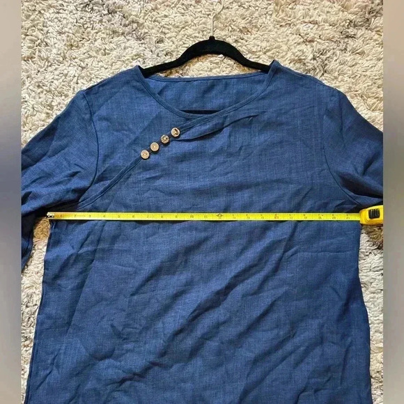 3/4 length sleeve top with beautiful button detail size XL (K109) - Picture 8 of 9